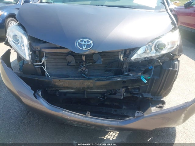 Aukcja sprzedaży 2011 Toyota Sienna Le V6, vin: 5TDKK3DC6BS171196, numer aukcji: 44698677