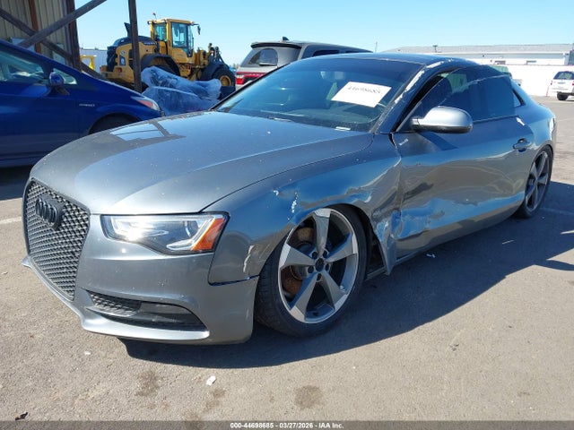 44698685 :رقم المزاد ، WAULFAFR5DA010155 vin ، 2013 Audi A5 2.0t Premium مزاد بيع