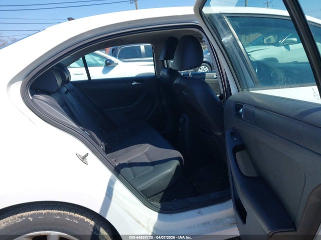 Продаж на аукціоні авто 2011 Volkswagen Jetta 2.5l Se, vin: 3VWDZ7AJ4BM358870, номер лоту: 44698730
