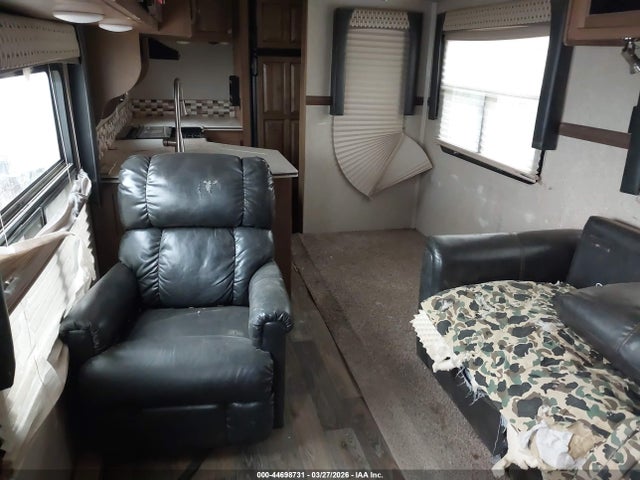 Продаж на аукціоні авто 2017 Forest River Rockwood, vin: 4X4FRLD28H1876165, номер лоту: 44698731