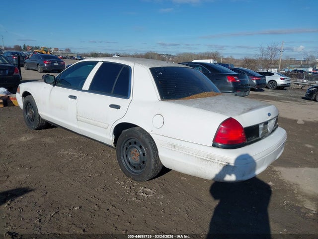 2011 FORD CROWN VICTORIA 2FABP7BV2BX128269 Photo 2