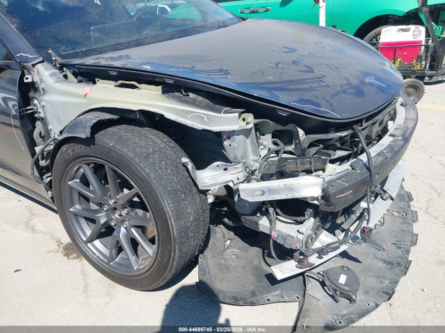 5YJ3E1EB0NF256761 Tesla Model 3 Long Range Dual Motor All-wheel Drive