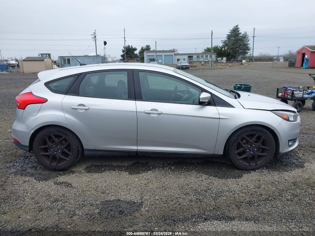 Ford FOCUS SE 2016 1FADP3K24GL226361 Image 13