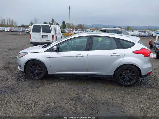 Ford FOCUS SE 2016 1FADP3K24GL226361 Image 14
