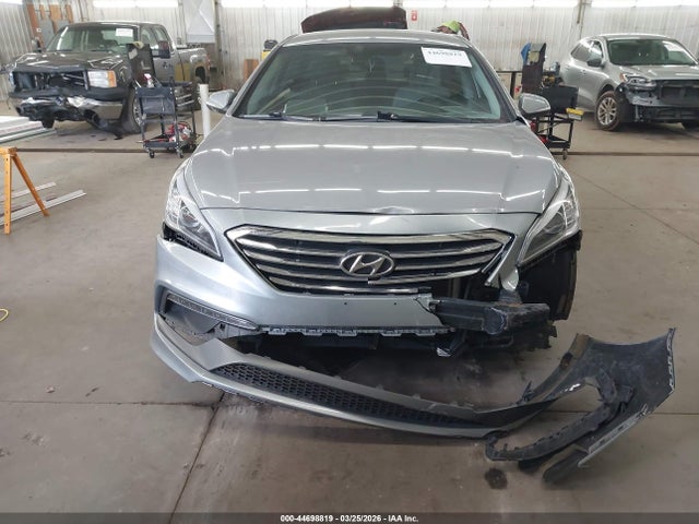 Продажа на аукционе авто 2016 Hyundai Sonata Sport, vin: 5NPE34AF3GH340716, номер лота: 44698819