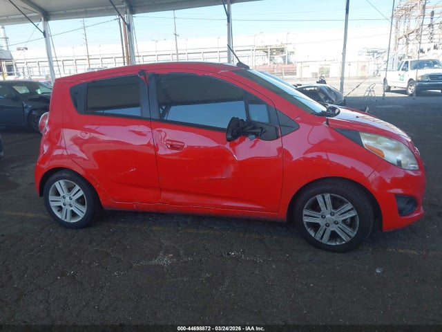 Chevrolet Spark 1lt Auto 2014 KL8CD6S93EC561596 Image 13