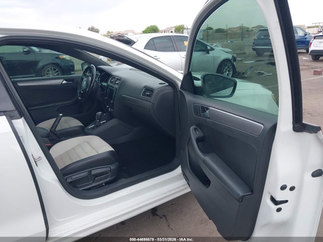 3VWD17AJXGM270114 Volkswagen Jetta 1.8t Sport