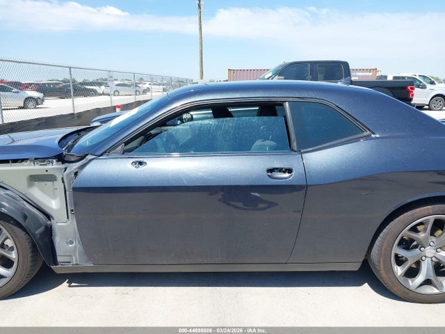 Продажа на аукционе авто 2016 Dodge Challenger Sxt, vin: 2C3CDZAG0GH354421, номер лота: 44698886