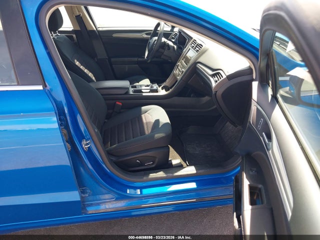 3FA6P0T93KR274799 Ford FUSION SE