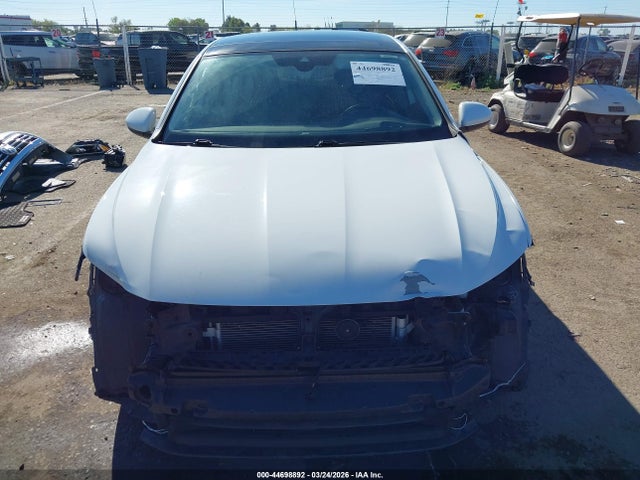 3VWE57BU7MM051057 Volkswagen Jetta 1.4t Sel