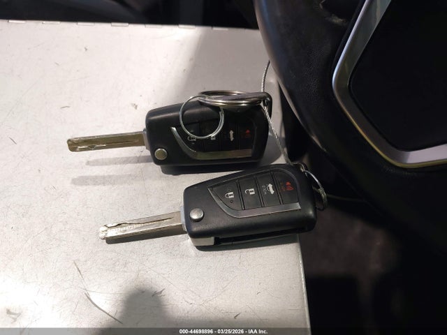 4T1G11AKXLU326379 Toyota CAMRY SE