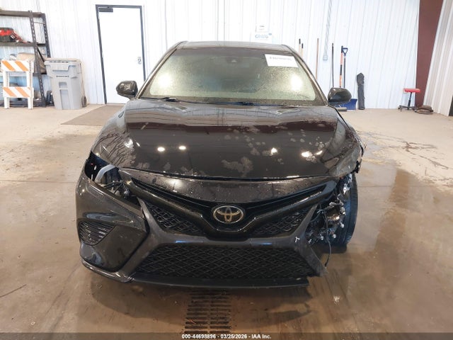 4T1G11AKXLU326379 Toyota CAMRY SE