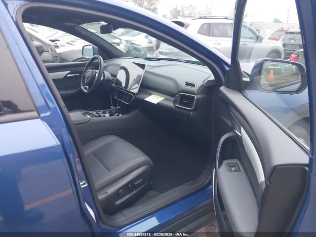 Vinfast Vf 8 Plus 2024 RLLV1AFA5RH007393 Image 5