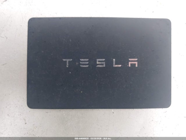 7SAYGDEF1NF381341 Tesla Model Y Performance Dual Motor All-wheel Drive
