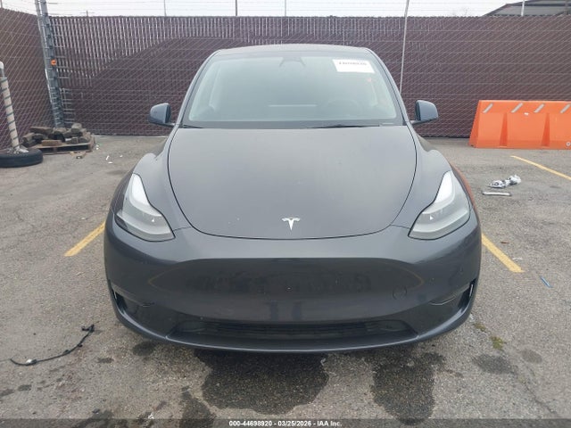 7SAYGDEF1NF381341 Tesla Model Y Performance Dual Motor All-wheel Drive