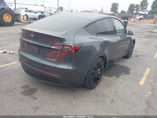 7SAYGDEF1NF381341 Tesla Model Y Performance Dual Motor All-wheel Drive