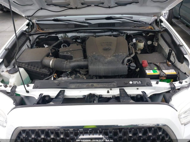 3TMBZ5DN8JM016303 Toyota Tacoma Trd Sport