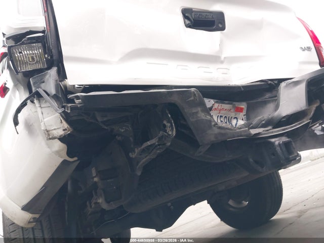 3TMBZ5DN8JM016303 Toyota Tacoma Trd Sport