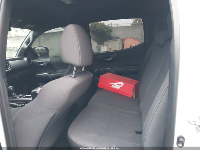3TMBZ5DN8JM016303 Toyota Tacoma Trd Sport