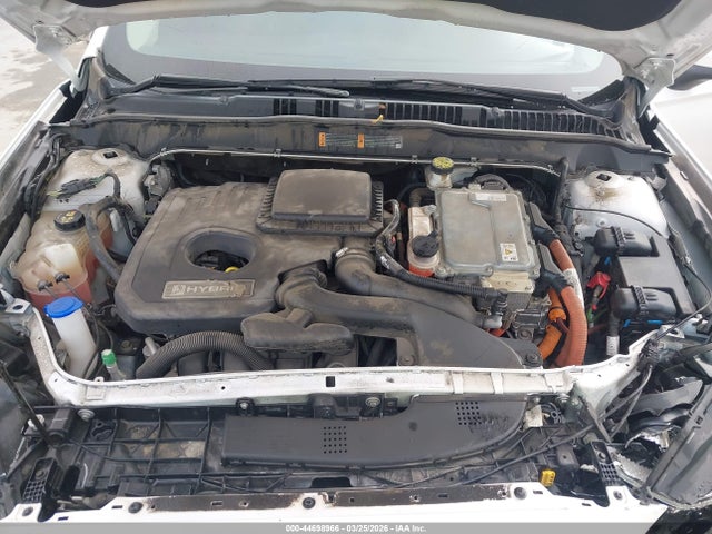 3FA6P0LU0JR110378 Ford Fusion Hybrid Se