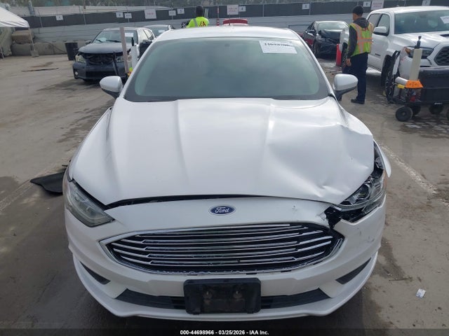 3FA6P0LU0JR110378 Ford Fusion Hybrid Se