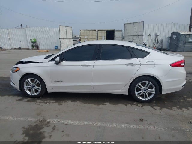 3FA6P0LU0JR110378 Ford Fusion Hybrid Se