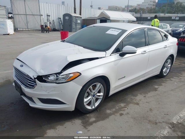 3FA6P0LU0JR110378 Ford Fusion Hybrid Se