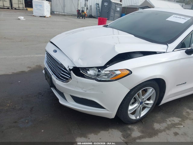 3FA6P0LU0JR110378 Ford Fusion Hybrid Se