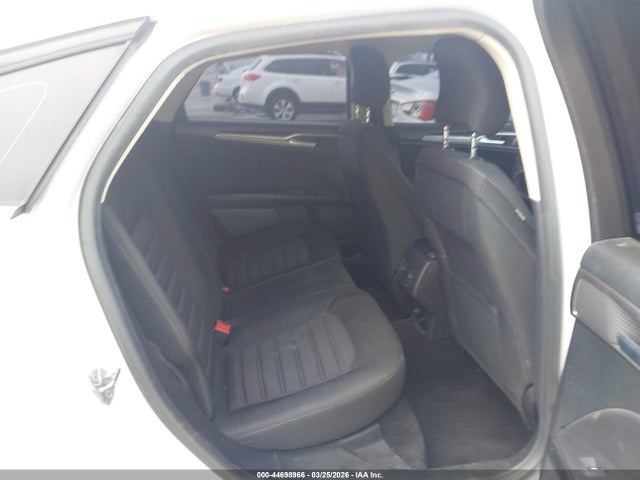 3FA6P0LU0JR110378 Ford Fusion Hybrid Se