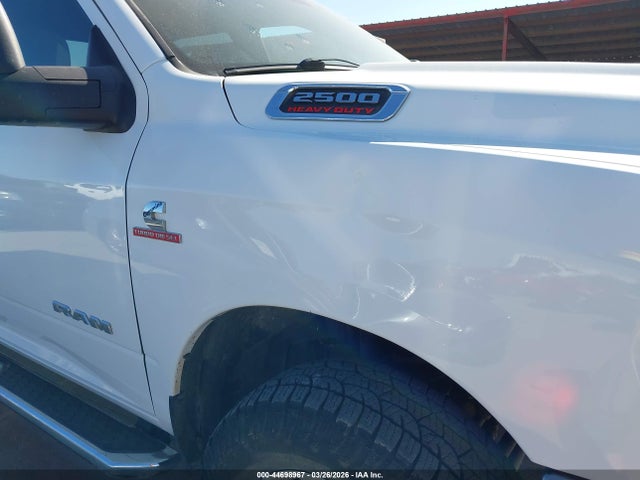 Продажа на аукционе авто 2024 Ram 2500 Big Horn  4x4 6'4 Box, vin: 3C6UR5DL6RG340469, номер лота: 44698967