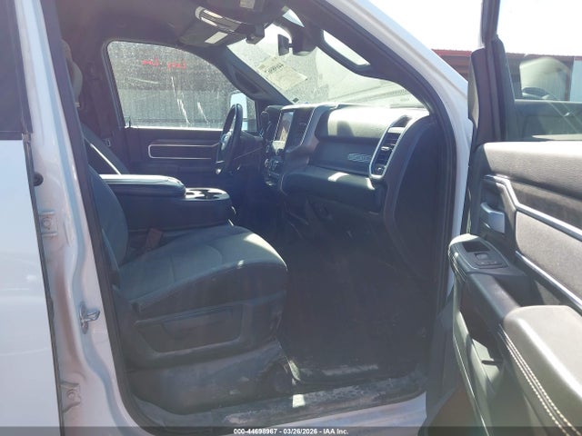 Продажа на аукционе авто 2024 Ram 2500 Big Horn  4x4 6'4 Box, vin: 3C6UR5DL6RG340469, номер лота: 44698967
