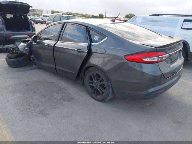 44698984 :رقم المزاد ، 3FA6P0HD8JR180803 vin ، 2018 Ford Fusion Se مزاد بيع
