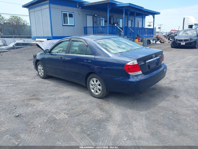 44699001 :رقم المزاد ، JTDBF30K050160770 vin ، 2005 Toyota Camry Le V6/xle V6 مزاد بيع