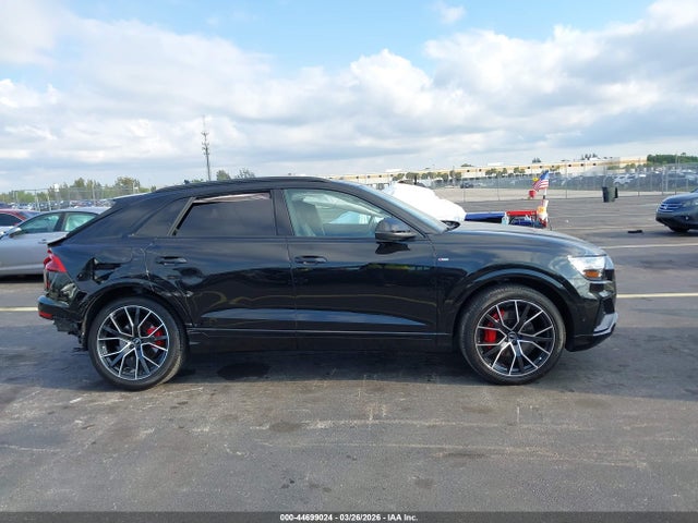 44699024 :رقم المزاد ، WA1EVBF10PD007126 vin ، 2023 Audi Q8 Premium Plus 55 Tfsi Quattro Tiptronic مزاد بيع