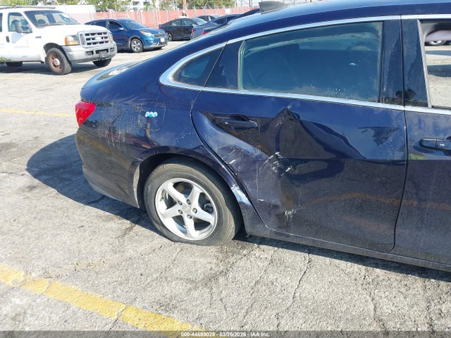 1G1ZC5ST4JF175393 Chevrolet Malibu 1fl