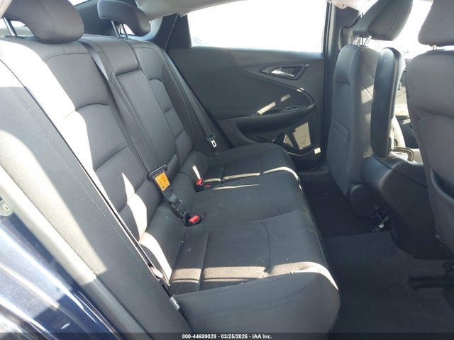 1G1ZC5ST4JF175393 Chevrolet Malibu 1fl
