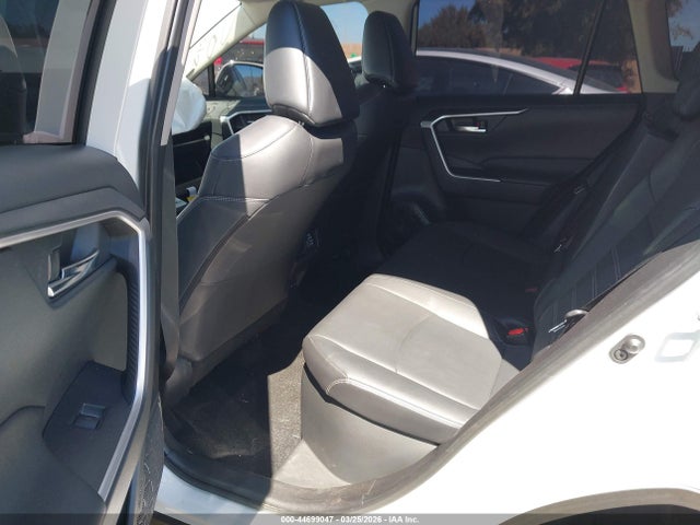 Продаж на аукціоні авто 2024 Toyota Rav4 Hybrid Xle Premium, vin: JTMB6RFV2RJ041204, номер лоту: 44699047