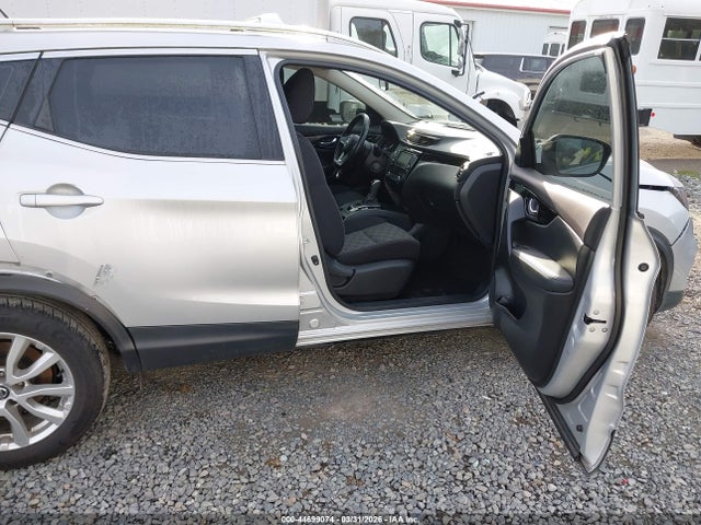 JN1BJ1CW4LW392870 Nissan Rogue Sport Sv Awd Xtronic Cvt