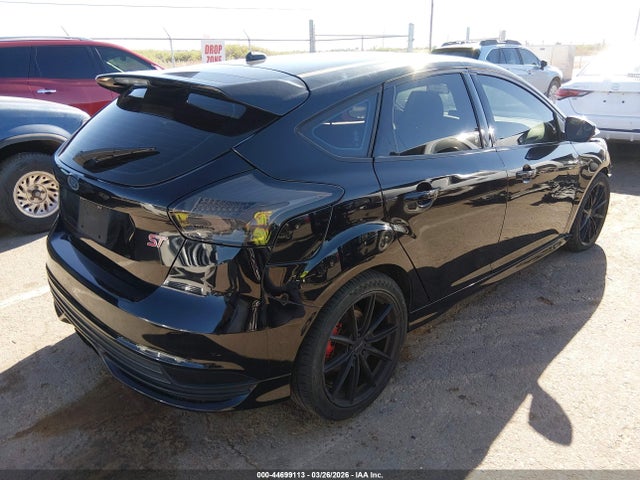 Продажа на аукционе авто 2016 Ford Focus St, vin: 1FADP3L94GL218837, номер лота: 44699113