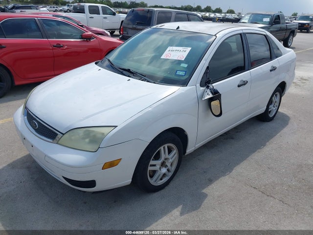2005 FORD FOCUS 1FAFP34N05W201808 Photo 1