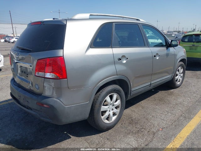2011 KIA SORENTO 5XYKT4A15BG098955 Photo 3