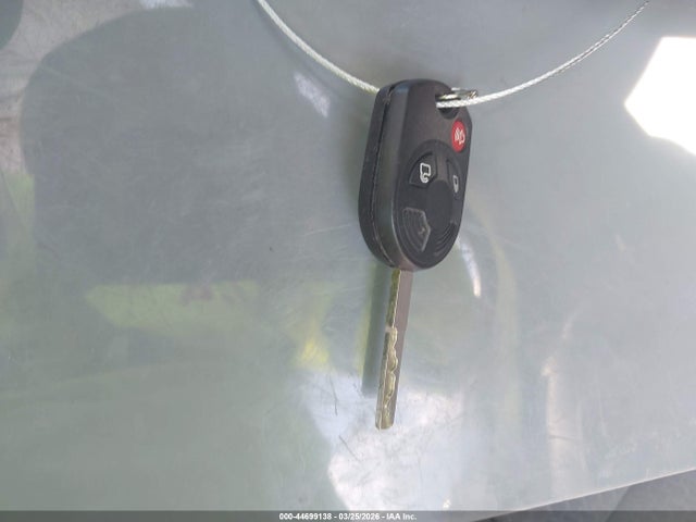 1FMCU9G9XHUC80763 Ford ESCAPE SE