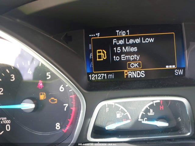 1FMCU9G9XHUC80763 Ford ESCAPE SE