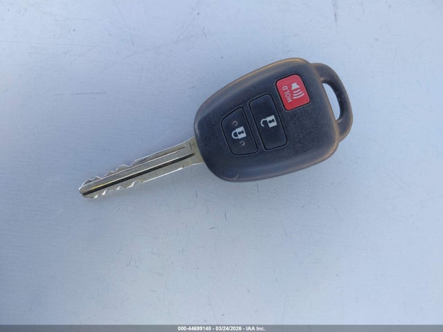 JTDKDTB37F1088506 Toyota Prius C Two
