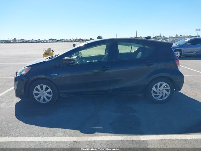 JTDKDTB37F1088506 Toyota Prius C Two