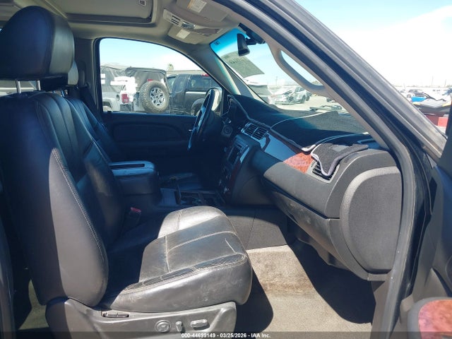 2008 CHEVROLET SUBURBAN 1500 3GNFC16068G165810 Photo 4