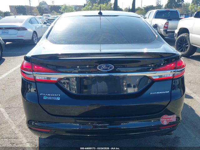 Ford Fusion Energi Titanium 2018 3FA6P0SU8JR204512 Image 16