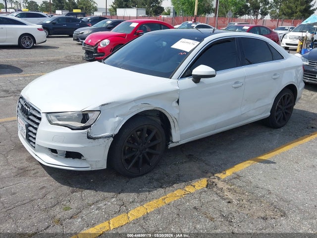 2015 AUDI A3 WAUACGFF5F1002956 Photo 1