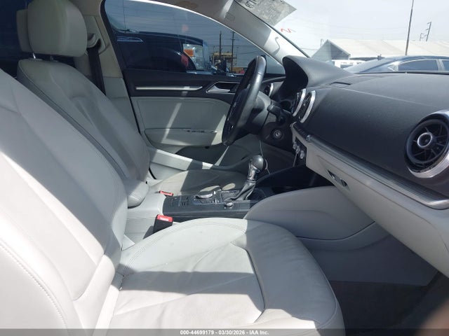 2015 AUDI A3 WAUACGFF5F1002956 Photo 4