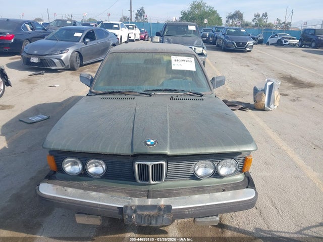 44699180 :رقم المزاد ، 7184617 vin ، 1984 Bmw 3 Series مزاد بيع